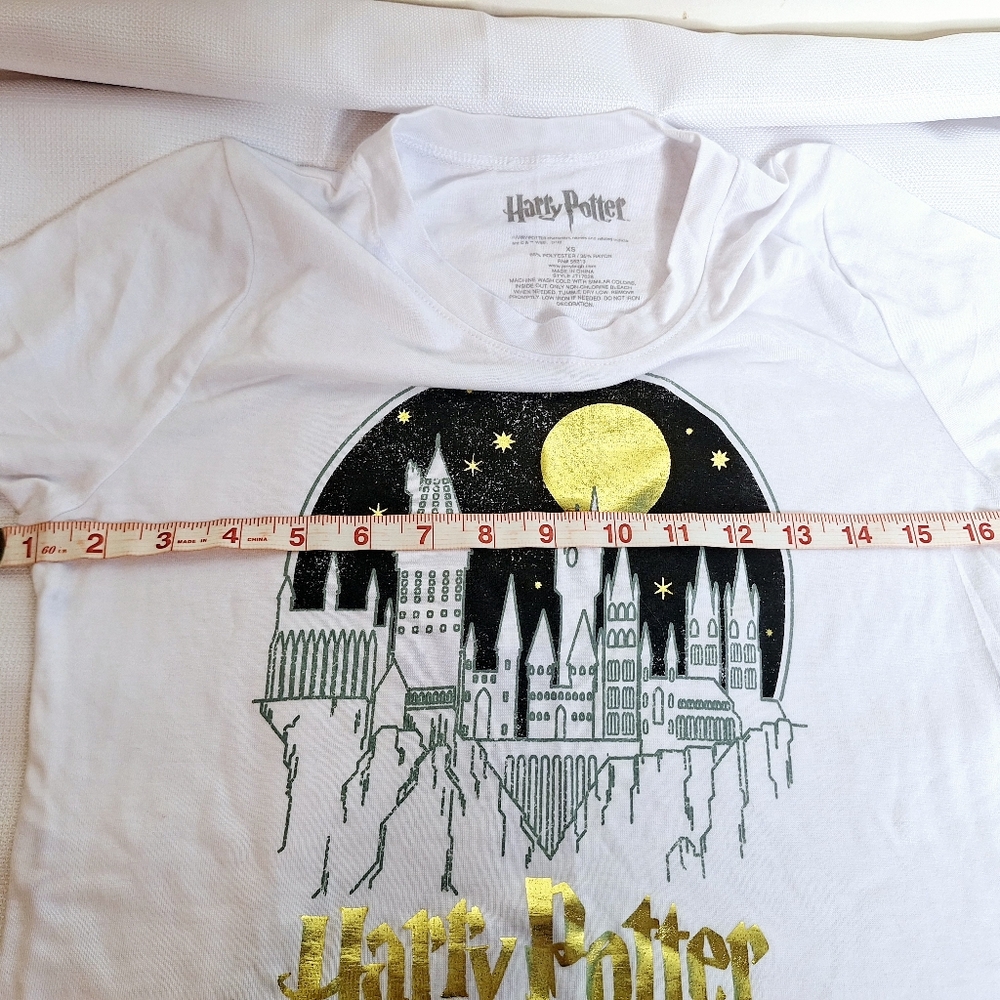 Harry Potter brand "The Ultimate Potter Fan" Harry Potter Bundle. - Picture 4 of 16